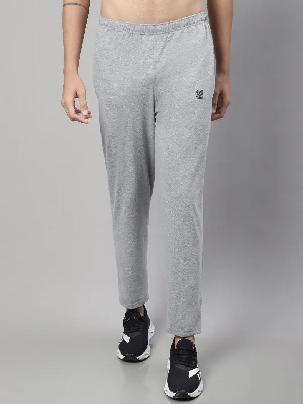 Men’s wardrobe essentials now at unbeatable prices. Vimal Jonney Grey Melange Regular fit Cotton Trackpant for Men Men’s wardrobe essentials now at unbeatable prices. Vimal Jonney Grey Melange Regular fit Cotton Trackpant for Men
