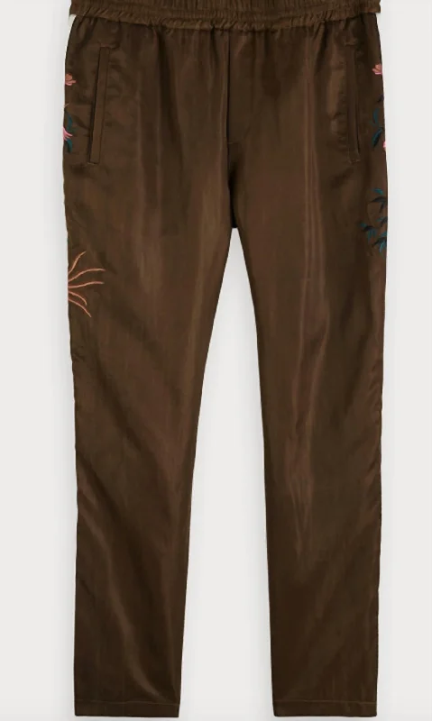 Shop our exclusive men’s fashion deals – limited time only! Mens Satin Sweatpants In Brown Shop our exclusive men’s fashion deals – limited time only! Mens Satin Sweatpants In Brown