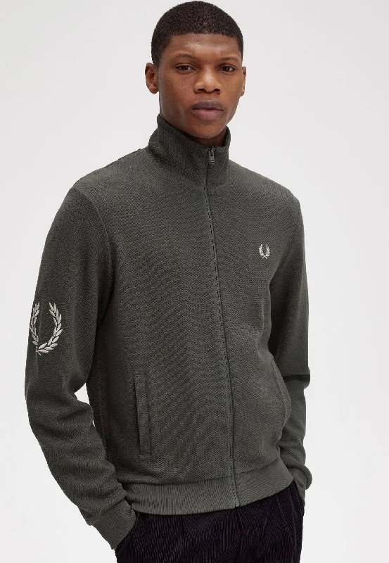 Shop clothing essentials at a fraction of the price – Fred Perry - Laurel Wreath Field Green - Track Jacket Shop clothing essentials at a fraction of the price – Fred Perry - Laurel Wreath Field Green - Track Jacket