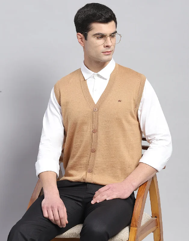 Shop the best clothing sale – Limited-time offer. Men Beige Solid V Neck Sleeveless Cardigan Shop the best clothing sale – Limited-time offer. Men Beige Solid V Neck Sleeveless Cardigan