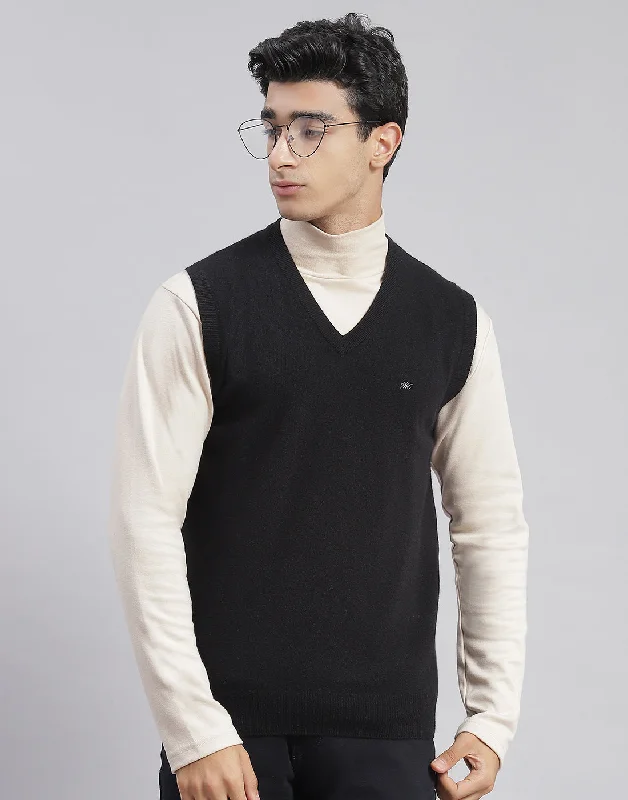 Exclusive discounts on all types of clothing – Shop now! Men Black Solid V Neck Sleeveless Sweater Exclusive discounts on all types of clothing – Shop now! Men Black Solid V Neck Sleeveless Sweater