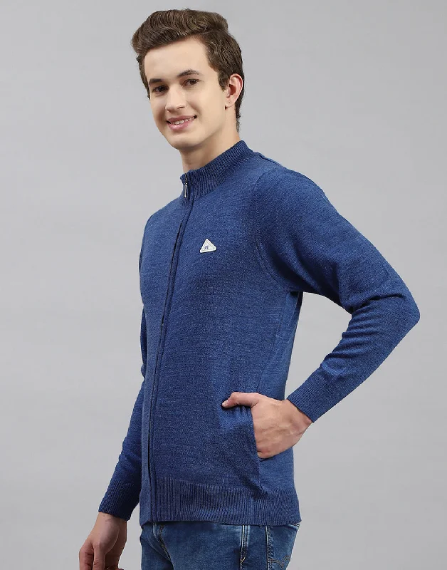 Shop the hottest fashion trends for less – deals you can’t miss. Men Blue Solid Stand Collar Full Sleeve Pullover Shop the hottest fashion trends for less – deals you can’t miss. Men Blue Solid Stand Collar Full Sleeve Pullover