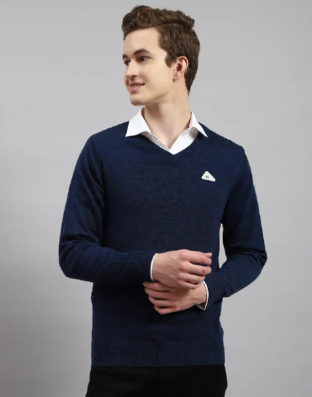 End-of-season clothing sale – Shop now for big savings! Men Blue Solid V Neck Full Sleeve Pullover End-of-season clothing sale – Shop now for big savings! Men Blue Solid V Neck Full Sleeve Pullover