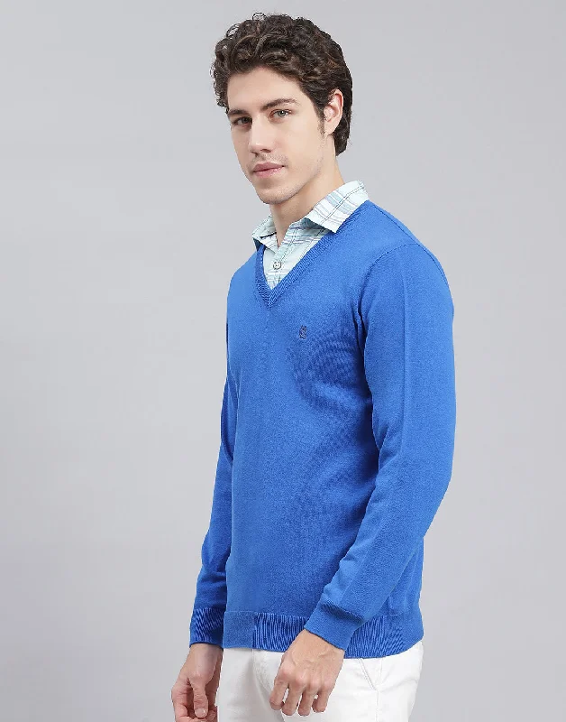 Exclusive offers on the latest clothing styles for men . Men Blue Solid V Neck Full Sleeve Pullover Exclusive offers on the latest clothing styles for men . Men Blue Solid V Neck Full Sleeve Pullover