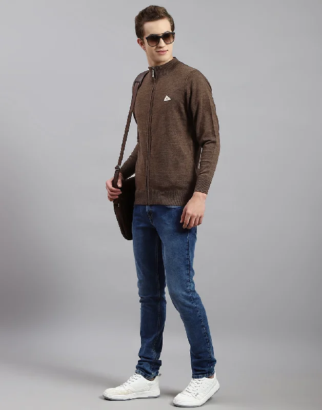 Flash deals on men’s clothing – Grab yours today! Men Brown Solid Stand Collar Full Sleeve Pullover Flash deals on men’s clothing – Grab yours today! Men Brown Solid Stand Collar Full Sleeve Pullover