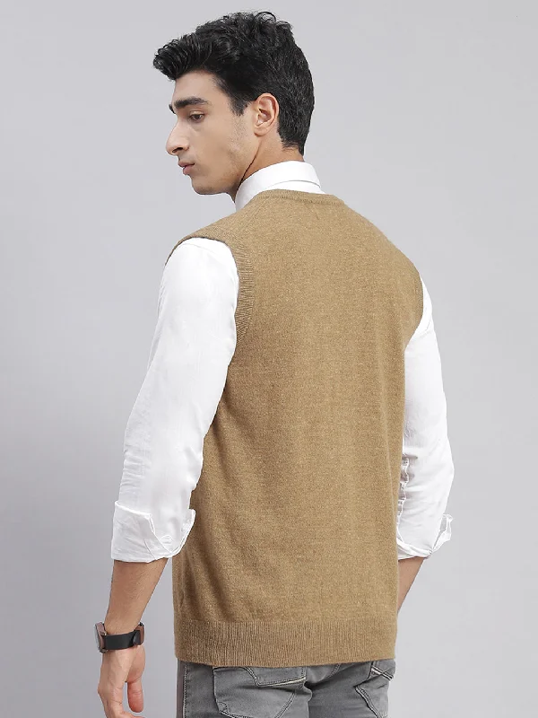 Shop stylish men’s clothing and enjoy amazing discounts. Men Brown Solid V Neck Sleeveless Sweaters/Pullovers Shop stylish men’s clothing and enjoy amazing discounts. Men Brown Solid V Neck Sleeveless Sweaters/Pullovers