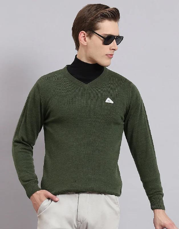 Shop now for affordable fashion – Enjoy free shipping on clothing orders. Men Green Solid V Neck Full Sleeve Pullover Shop now for affordable fashion – Enjoy free shipping on clothing orders. Men Green Solid V Neck Full Sleeve Pullover