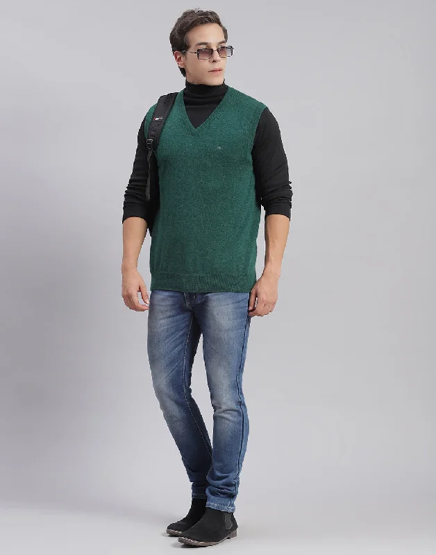 Shop the best clothing sale – Limited-time offer. Men Green Solid V Neck Sleeveless Sweater Shop the best clothing sale – Limited-time offer. Men Green Solid V Neck Sleeveless Sweater