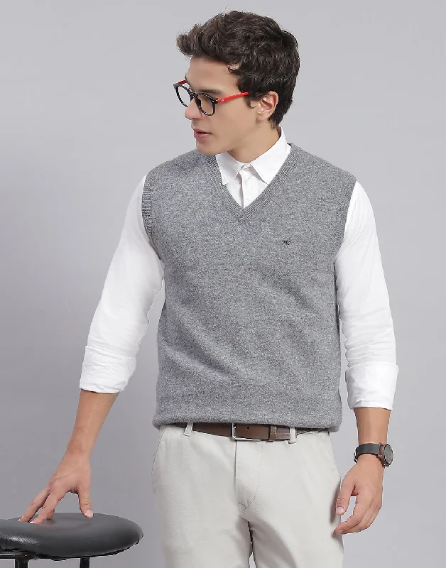 Shop affordable clothing for every season – Big savings this weekend only! Men Grey Melange Solid V Neck Sleeveless Sweater Shop affordable clothing for every season – Big savings this weekend only! Men Grey Melange Solid V Neck Sleeveless Sweater
