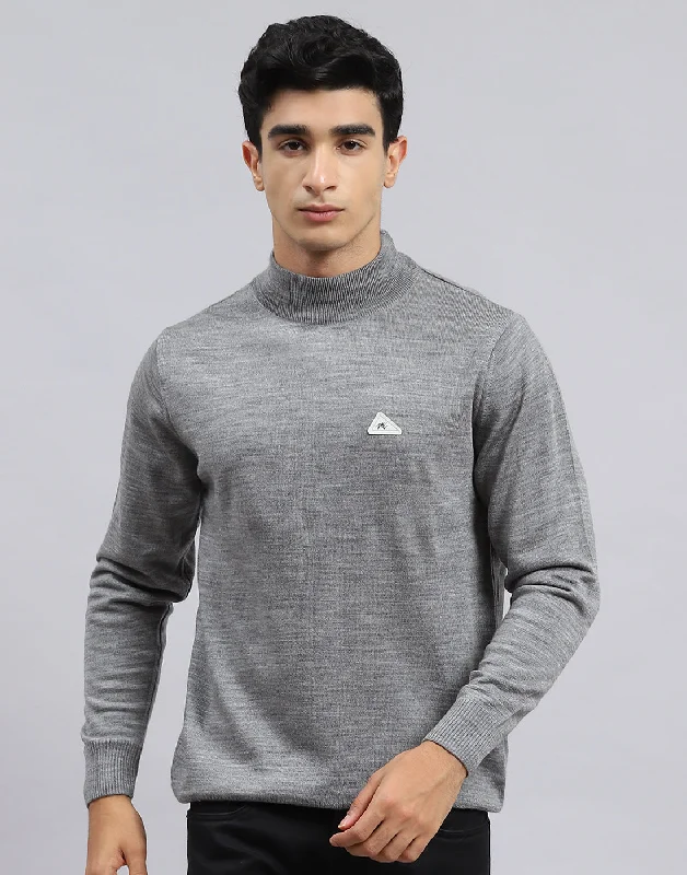 Refresh your wardrobe with the best deals on men's fashion. Men Grey Solid Turtle Neck Full Sleeve Pullover Refresh your wardrobe with the best deals on men's fashion. Men Grey Solid Turtle Neck Full Sleeve Pullover