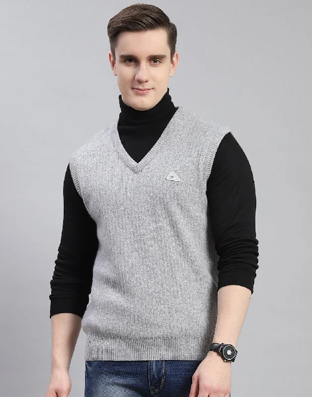 Flash discounts – men’s clothing essentials for less. Men Grey Solid V Neck Sleeveless Sweater Flash discounts – men’s clothing essentials for less. Men Grey Solid V Neck Sleeveless Sweater