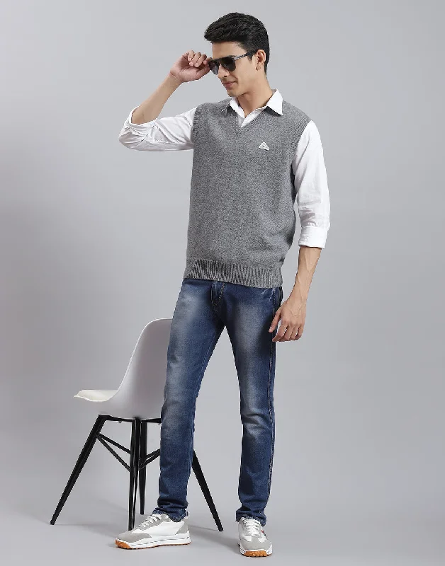 Hurry, the best clothing deals won’t last – Shop now for major savings. Men Grey Solid V Neck Sleeveless Sweater Hurry, the best clothing deals won’t last – Shop now for major savings. Men Grey Solid V Neck Sleeveless Sweater
