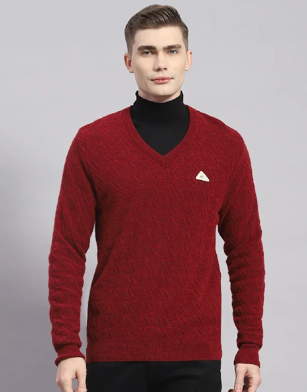 Save more with bundle deals on men’s fashion items. Men Maroon Solid V Neck Full Sleeve Pullover Save more with bundle deals on men’s fashion items. Men Maroon Solid V Neck Full Sleeve Pullover