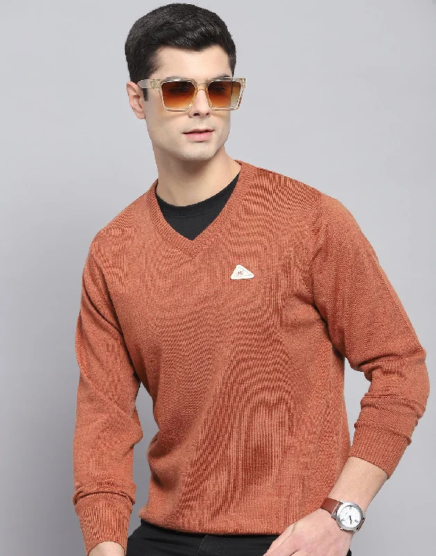 Special offers on the latest clothing collections – Don’t miss out!  Men Red Solid V Neck Full Sleeve Pullover