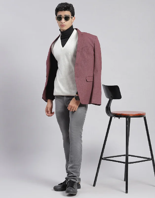 Upgrade your wardrobe with stylish men's apparel – now on sale! Men White Solid V Neck Sleeveless Sweater Upgrade your wardrobe with stylish men's apparel – now on sale! Men White Solid V Neck Sleeveless Sweater