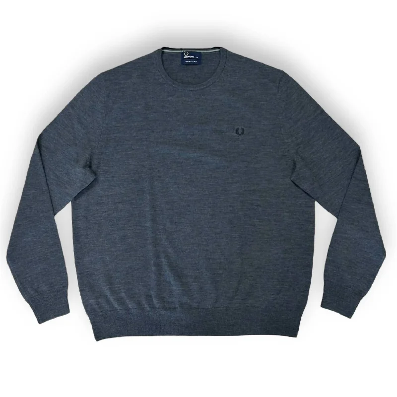 Unbeatable discounts on top-selling apparel – Only available online.  Men's Crew Neck Sweater In Grey