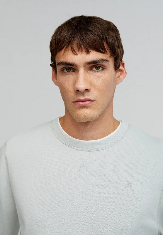 Shop the best clothing sales of the year!  SWEATSHIRT COM SKULL BORDADA
