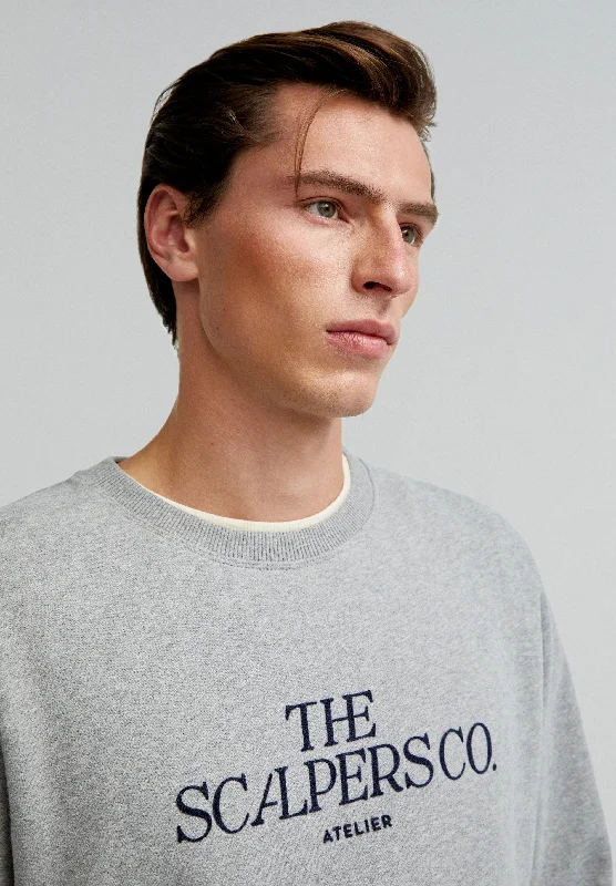 Upgrade your wardrobe with stylish clothing at discounted prices. SWEATSHIRT COM LOGÓTIPO EM CONTRASTE Upgrade your wardrobe with stylish clothing at discounted prices. SWEATSHIRT COM LOGÓTIPO EM CONTRASTE