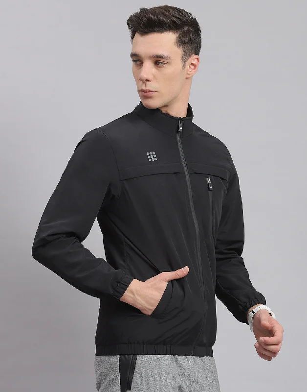 Best deals fashion – Don’t miss the latest clothing discounts. Men Black Solid Stand Collar Full Sleeve Jacket Best deals fashion – Don’t miss the latest clothing discounts. Men Black Solid Stand Collar Full Sleeve Jacket