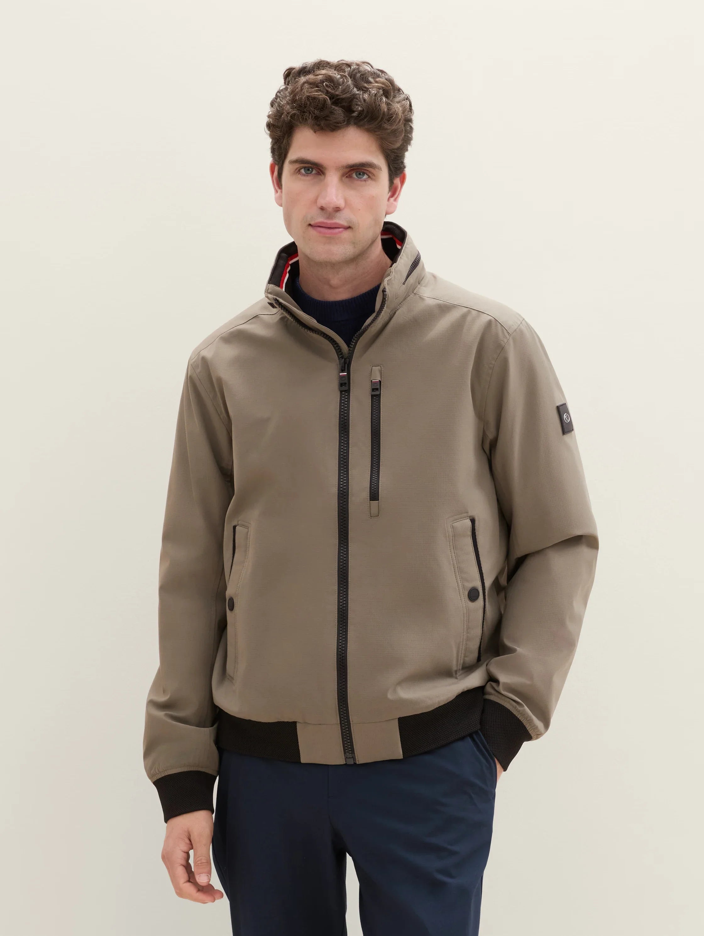 Huge savings on popular clothing styles – Tom Tailor Smokey Olive Green Jacket With A Detachable Hood Huge savings on popular clothing styles – Tom Tailor Smokey Olive Green Jacket With A Detachable Hood