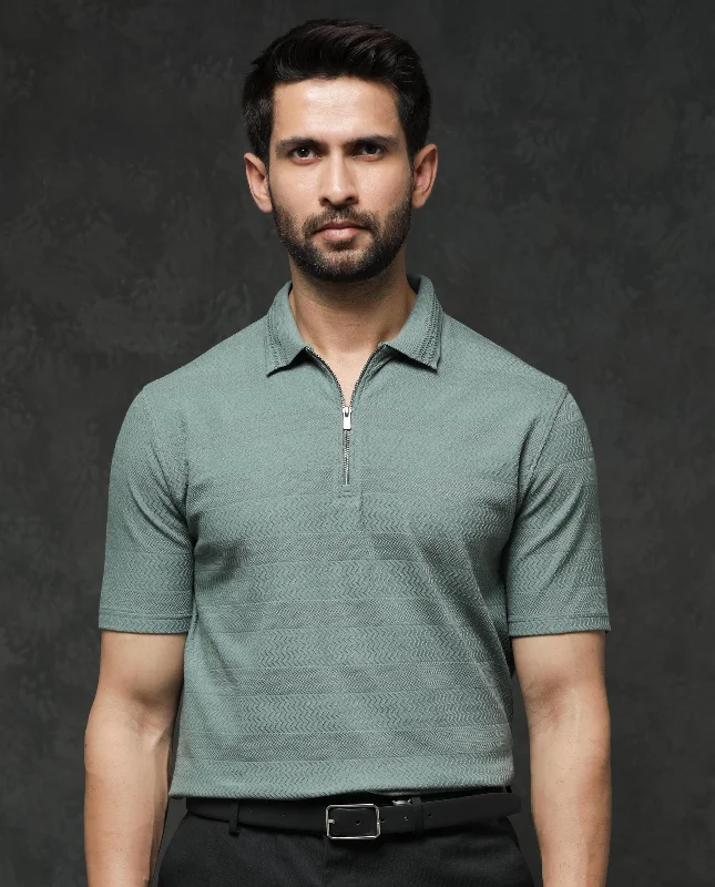 Shop the essentials – men’s wardrobe must-haves on sale. Rare Rabbit Mens Clion Dusky Green Short Sleeve Jacquard Polo T-Shirt Shop the essentials – men’s wardrobe must-haves on sale. Rare Rabbit Mens Clion Dusky Green Short Sleeve Jacquard Polo T-Shirt