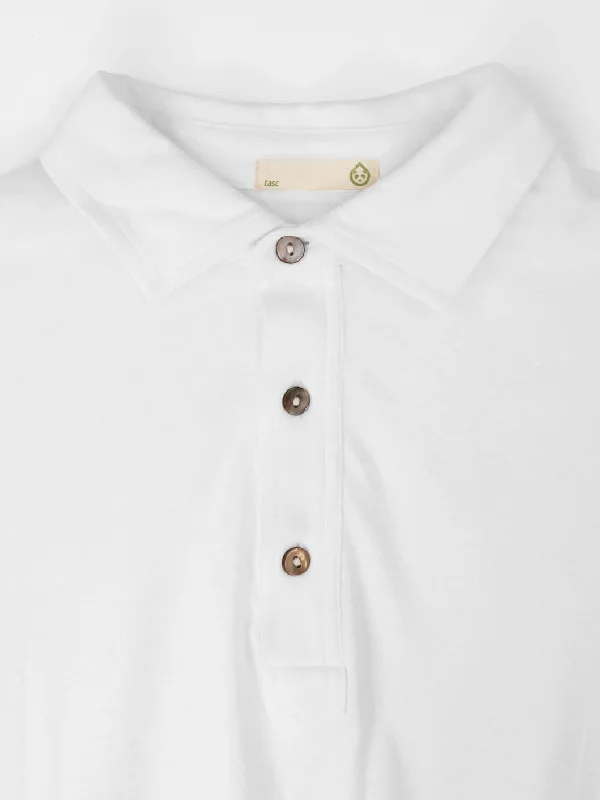 Save up to 60% on new arrivals in clothing – Shop now!  Everywear Polo