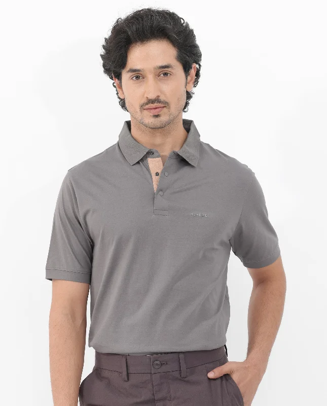 Don’t wait – shop the biggest sale of the season on men’s clothing! Rare Rabbit Mens Keneth Dusky Purple Contrasting Plackett Short Sleeve Solid Polo T-Shirt Don’t wait – shop the biggest sale of the season on men’s clothing! Rare Rabbit Mens Keneth Dusky Purple Contrasting Plackett Short Sleeve Solid Polo T-Shirt