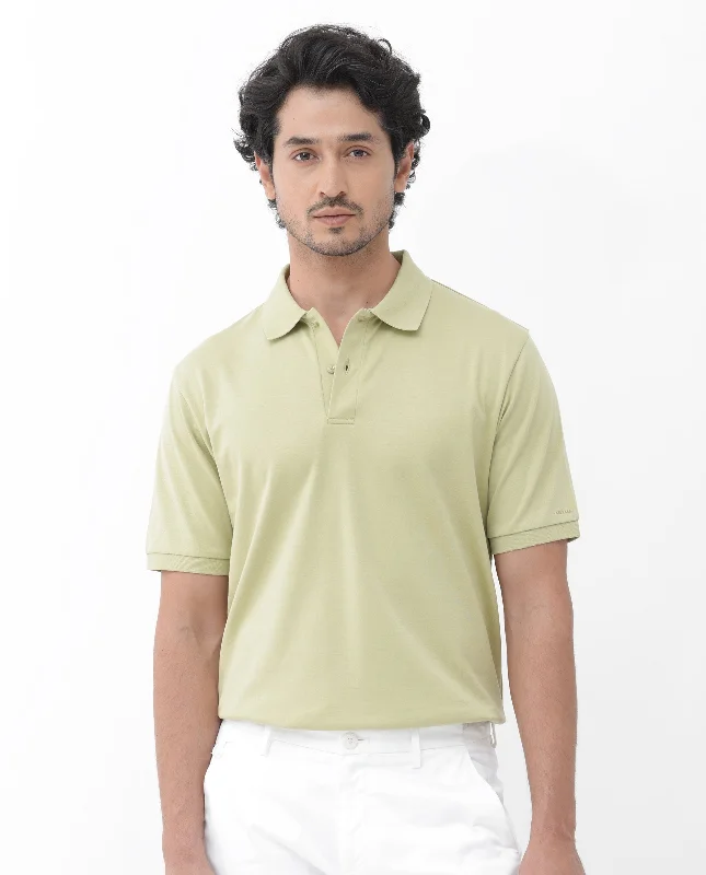 Flash deals on men’s clothing – Grab yours today! Rare Rabbit Mens Row Dusky Green Short Sleeve Regular Fit Solid Polo T-Shirt Flash deals on men’s clothing – Grab yours today! Rare Rabbit Mens Row Dusky Green Short Sleeve Regular Fit Solid Polo T-Shirt