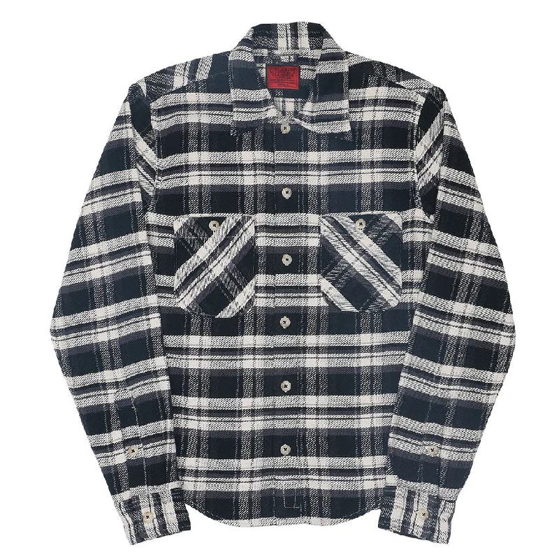 Shop stylish, comfortable men’s clothing at discounted prices. Long Sleeve 2 Pocket Shirt / JAPANESE COTTON Flannel - Black/White Shop stylish, comfortable men’s clothing at discounted prices. Long Sleeve 2 Pocket Shirt / JAPANESE COTTON Flannel - Black/White