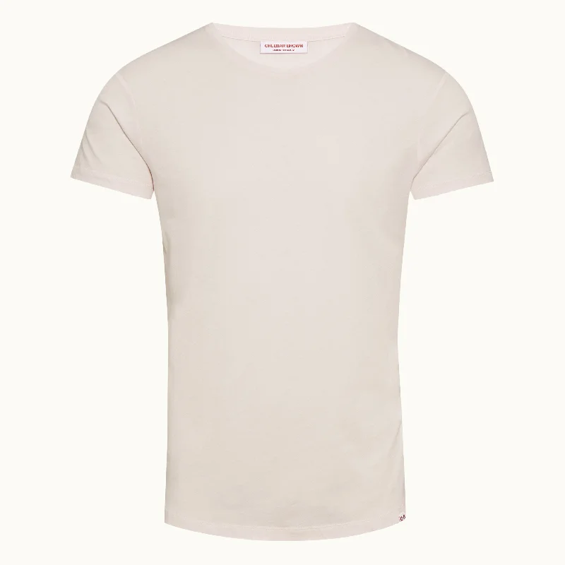 Shop the essentials – men’s wardrobe must-haves on sale.  OB-T Shirt in Shell Pink
