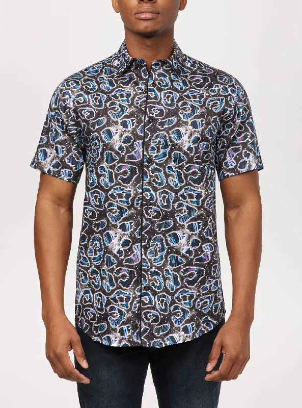 Save up to 70%  clothing – Shop now for the best deals.  Printed short sleeve shirt